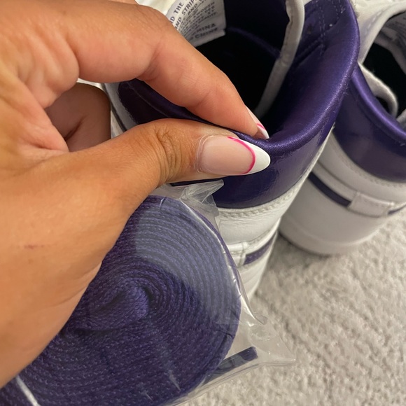 Wmns Air Jordan 1 High OG 'Court Purple' - Picture 6 of 7